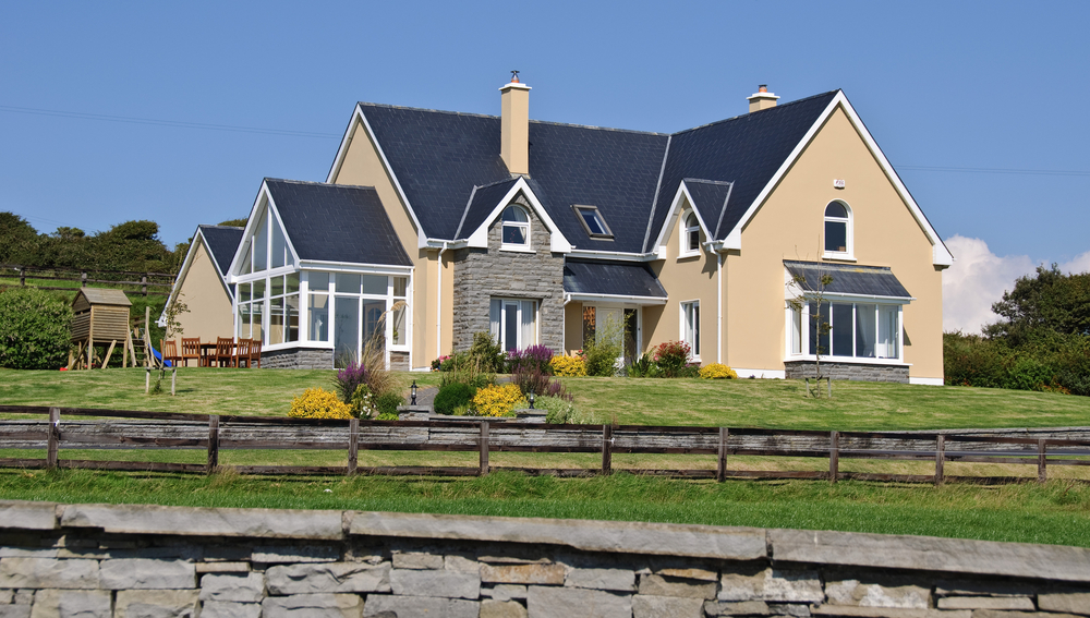Comparison Table: How Different Types of Weather Affect Roofing in New Jersey
